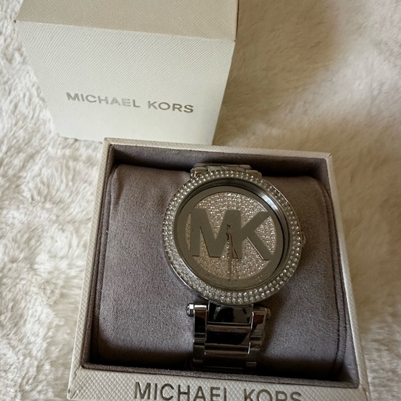 NWT Michael Kors Parker Chronograph Stainless Steel Pavé Crystal Watch - Picture 4 of 9